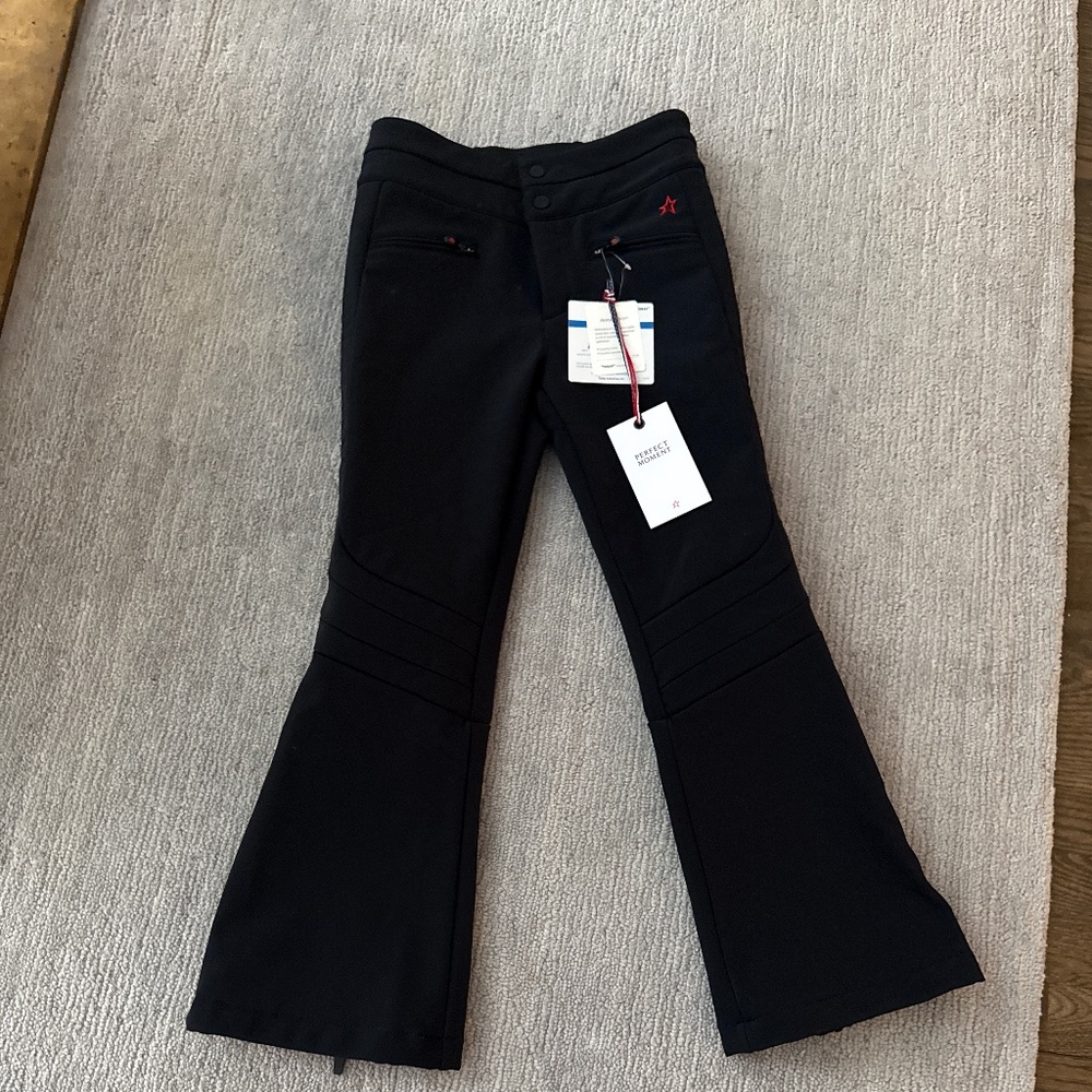 Perfect moment aurora ski pants brand new! Kids 12
